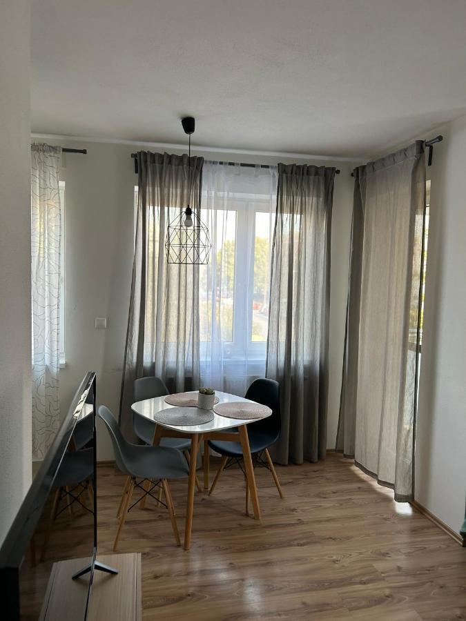 Apartman "Dunaj" Private Parking - Klimatizacia Samorin Exterior photo