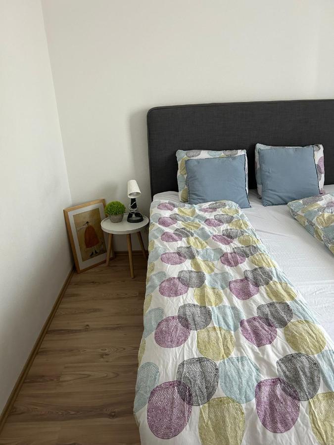 Apartman "Dunaj" Private Parking - Klimatizacia Samorin Exterior photo